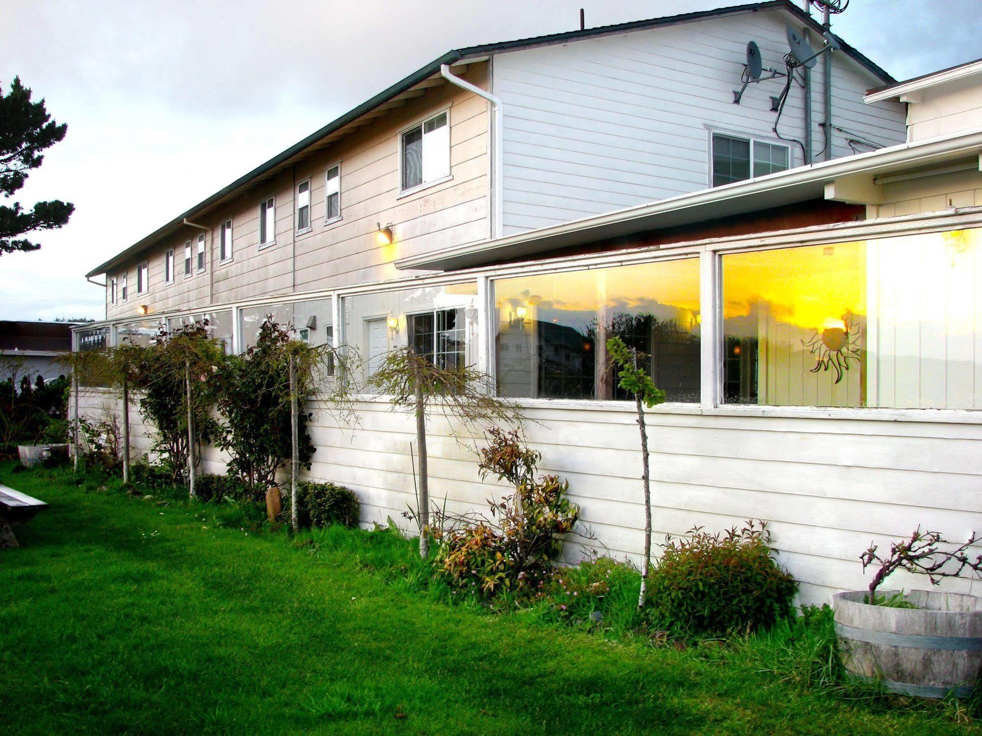 Pacific City Inn 외부 사진